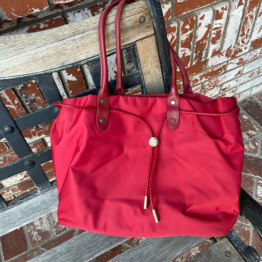 Agnes b. Voyage red travel tote
